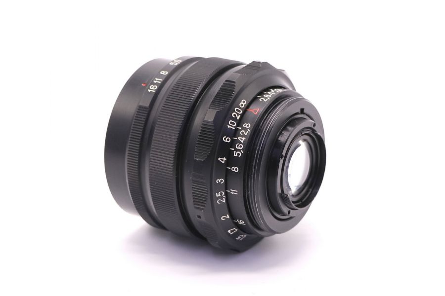 Советский широкоугольный объектив Мир-1В 2,8/37