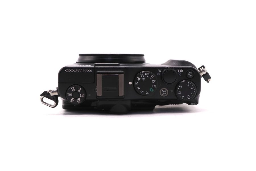 Фотокамера компактная Nikon Coolpix P7000