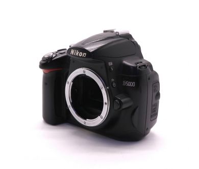 Фотокамера Nikon D5000 body (пробег 107015 кадров)