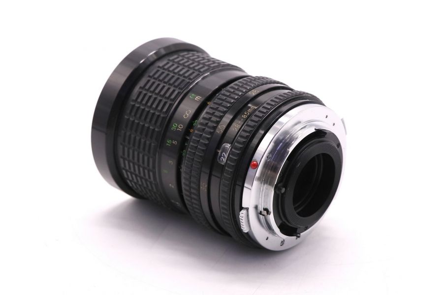 Sigma MF 28-85mm f/3.5-4.5 MC Zoom-Theta II для Olympus OM