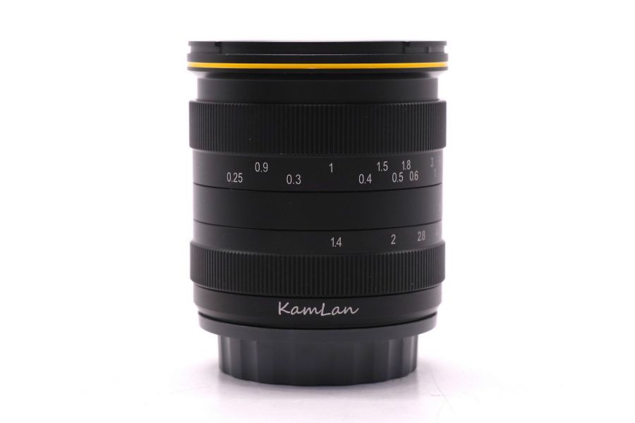 KamLan 28mm f/1.4 Micro 4/3 в упаковке