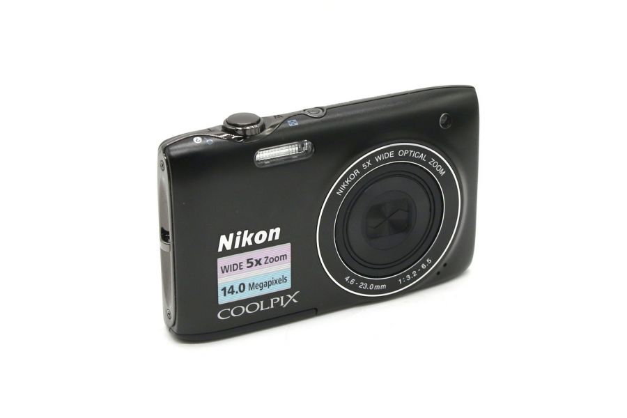 Компактный Nikon Coolpix S3100 в упаковке