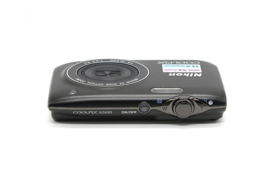 Компактный Nikon Coolpix S3100 в упаковке