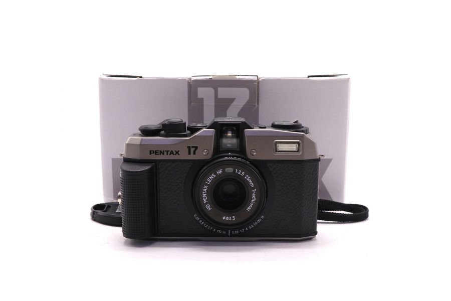 Пленочный фотоаппарат Pentax 17 в упаковке