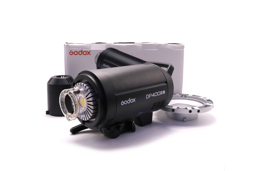 Вспышка студийная Godox DP400IIIV в упаковке