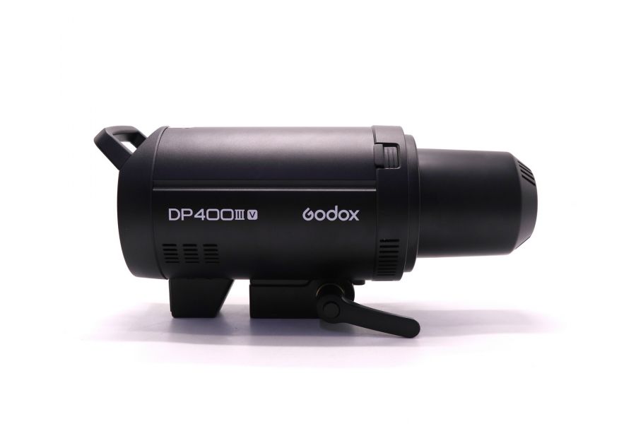 Вспышка студийная Godox DP400IIIV в упаковке