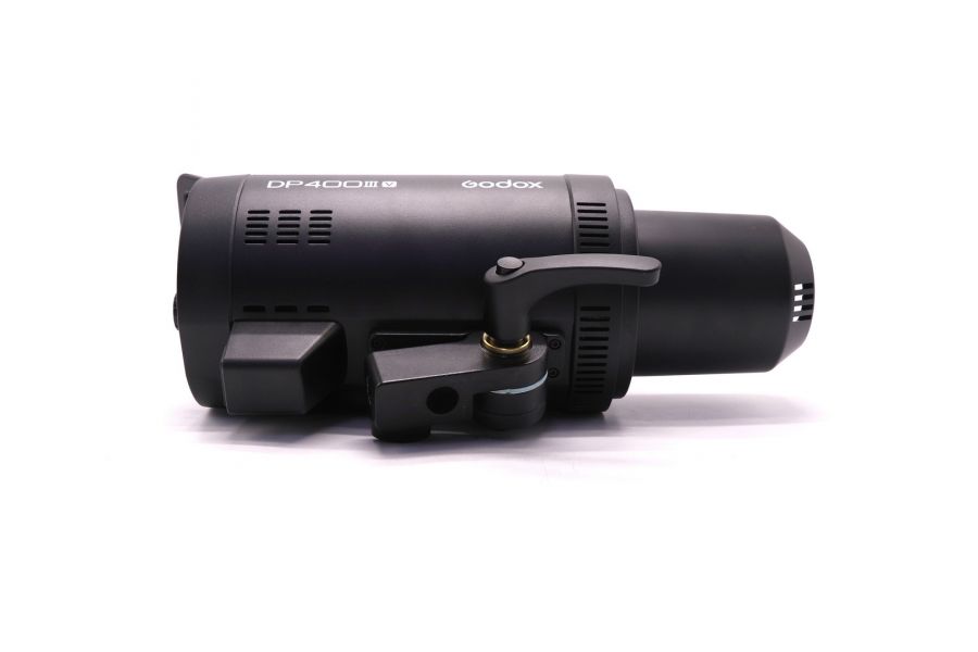 Вспышка студийная Godox DP400IIIV в упаковке