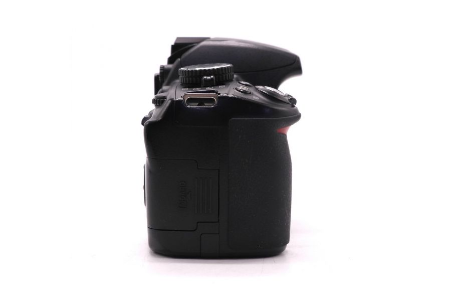 Фотокамера Nikon D3100 body (пробег 157910 кадров)