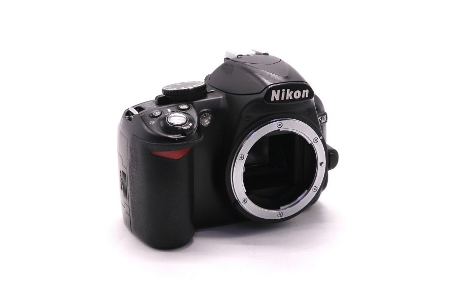 Фотокамера Nikon D3100 body (пробег 157910 кадров)