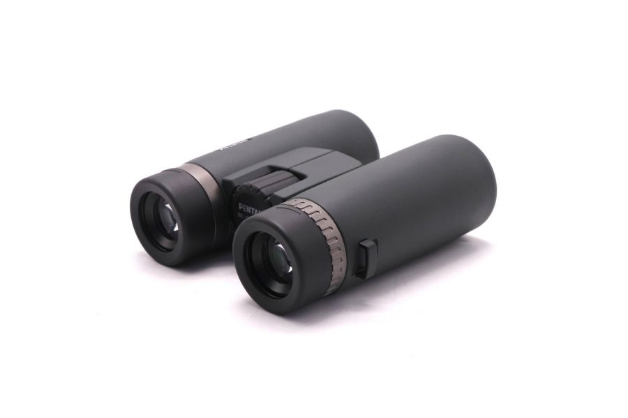 Бинокль Pentax SD 10x42 WP водонепроницаемый