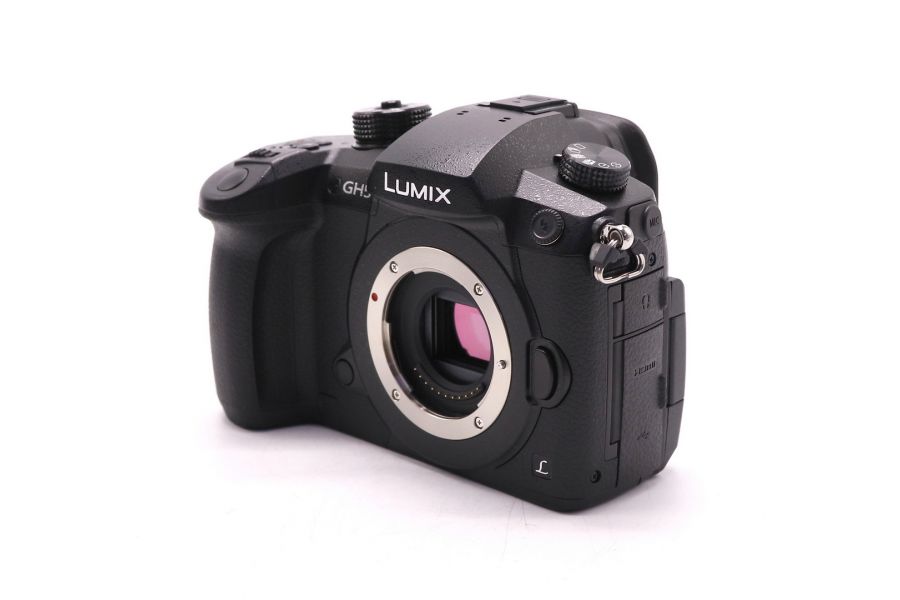 Panasonic Lumix DC-GH5 body в упаковке (пробег 45 кадров)