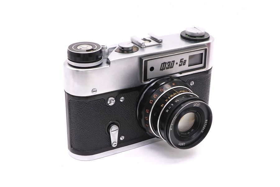 Малоформатный дальномерный фотоаппарат Фэд 5В