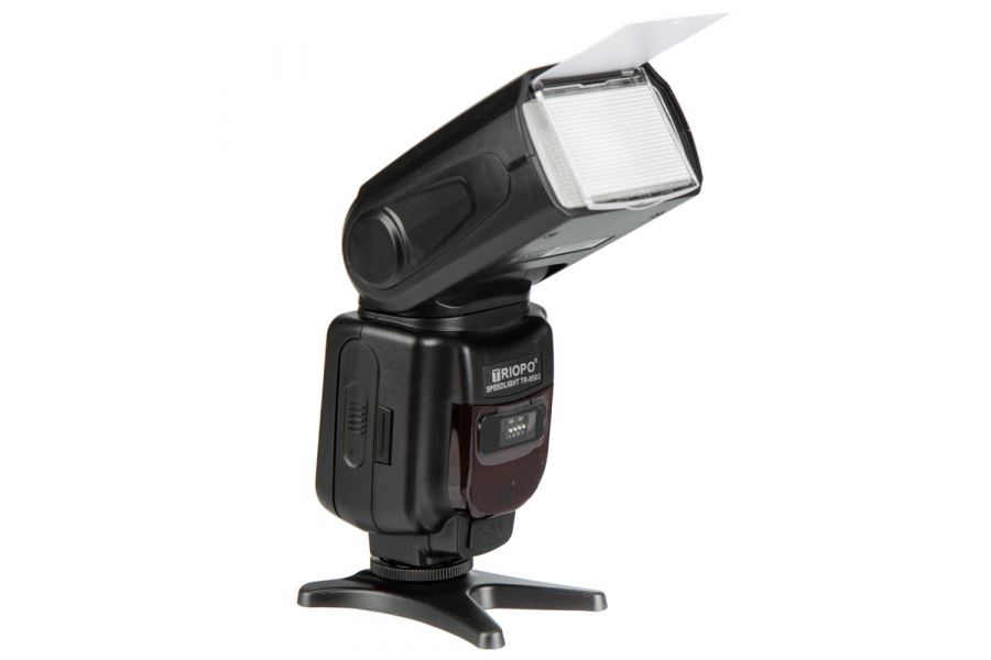 Фотовспышка Triopo SpeedLight TR-950II