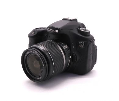 Фотоаппарат Canon EOS 60D kit (пробег 6000 кадров)