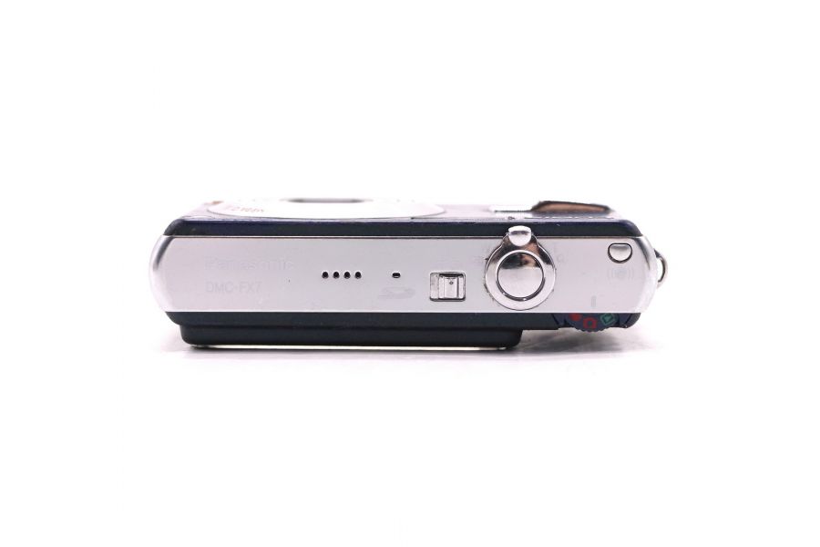 Цифровой фотоаппарат Panasonic Lumix DMC-FX7