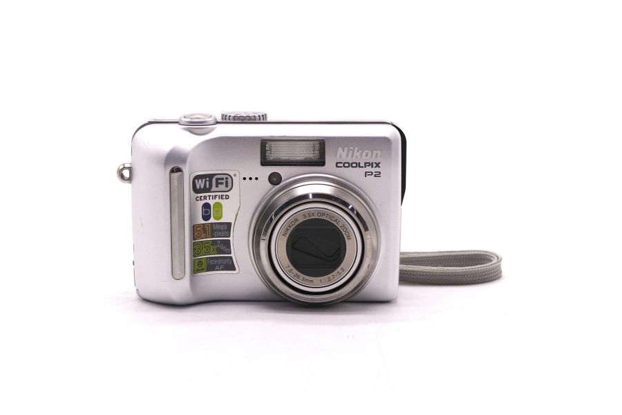 Компактная цифровая камера Nikon Coolpix P2