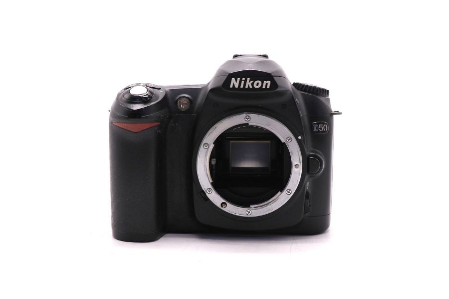 Фотоаппарат Nikon D50 body (пробег 19000 кадров)