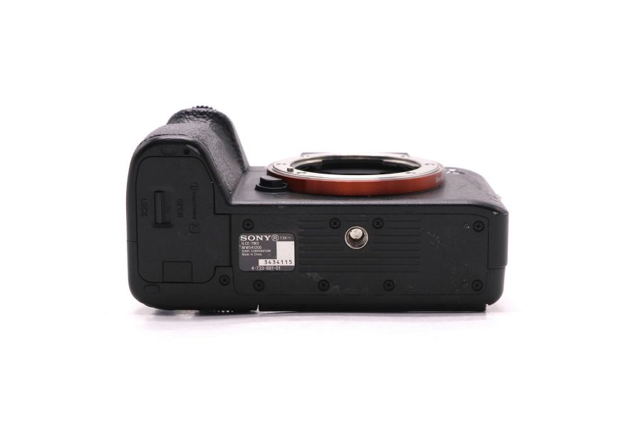 Фотокамера Sony A7III ILCE-7M3 body (пробег 21910 кадров)