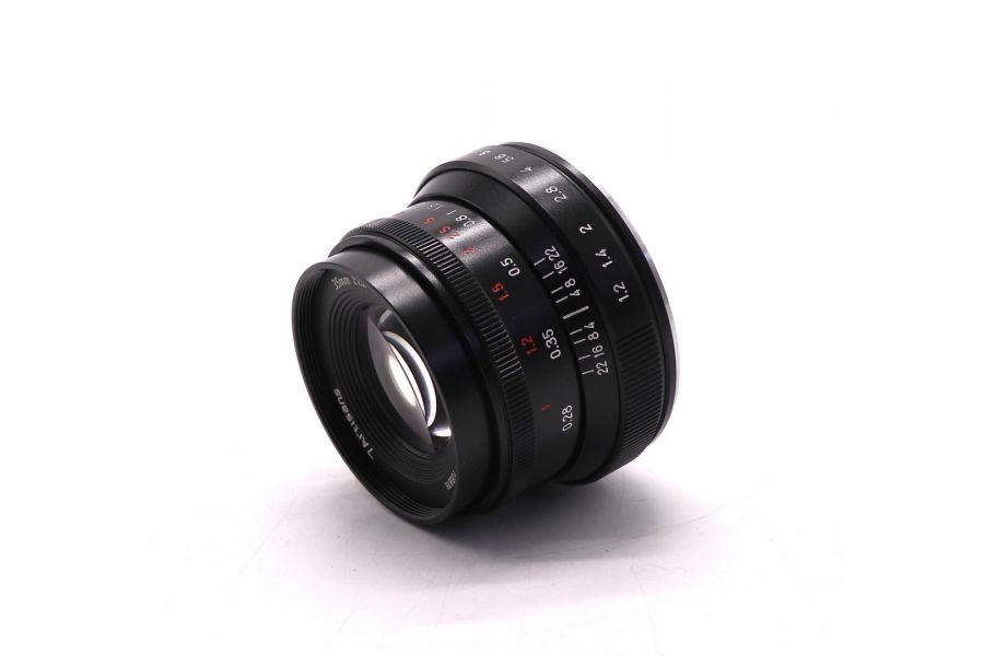 Объектив 7Artisans 35mm f/1.2 для Sony E