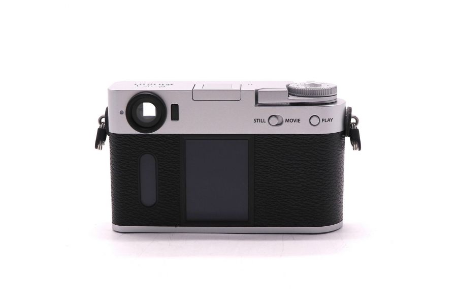 Компактный фотоаппарат Fujifilm X half в упаковке