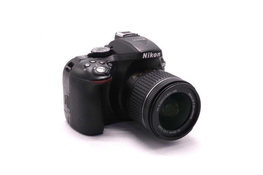 Nikon D5300 kit в упаковке (пробег 13000 кадров)
