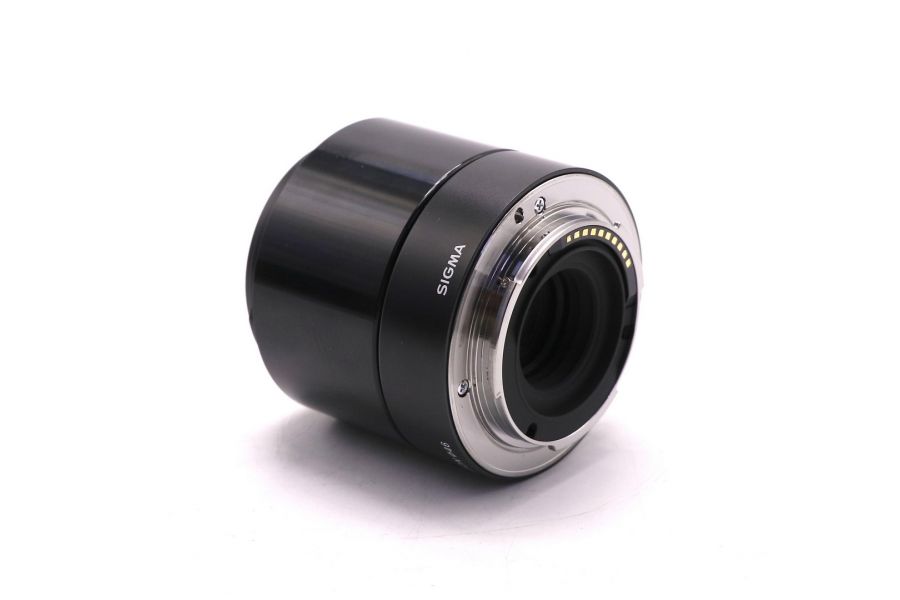 Sigma AF 60mm f/2.8 DN Art Sony E в упаковке