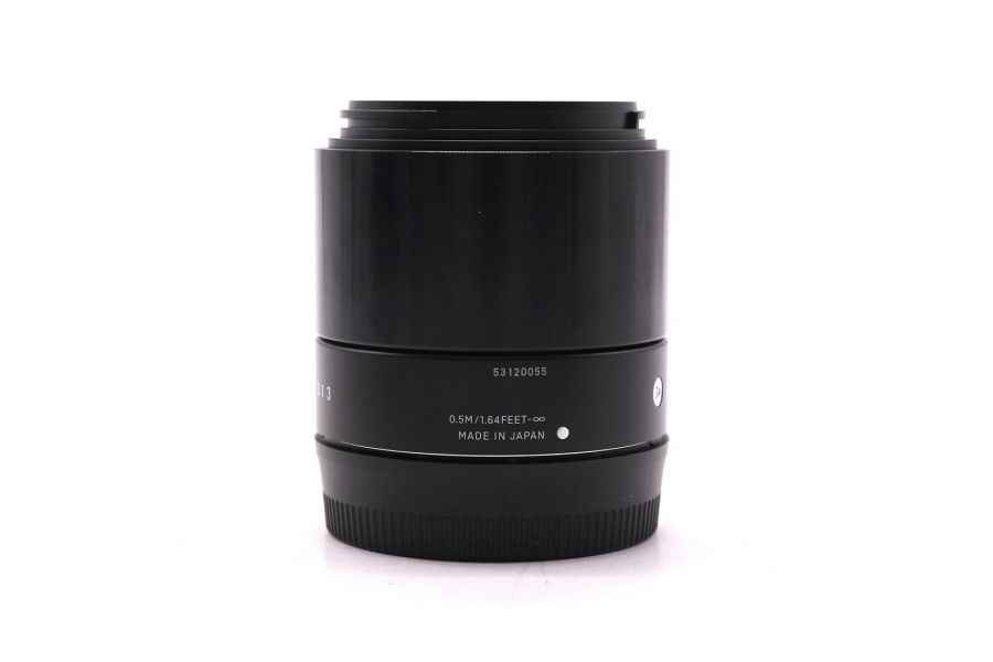 Sigma AF 60mm f/2.8 DN Art Sony E в упаковке