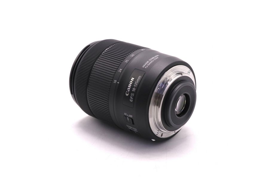 Canon EF-S 18-135mm 3.5-5.6 IS USM в упаковке