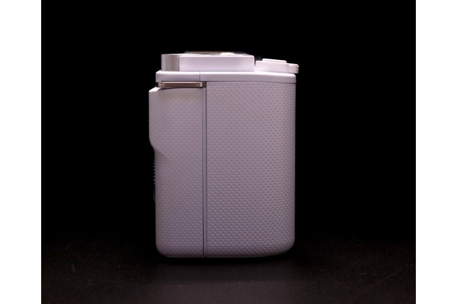 Фотокамера Sony ZV-E10 body (пробег 2945 кадров)