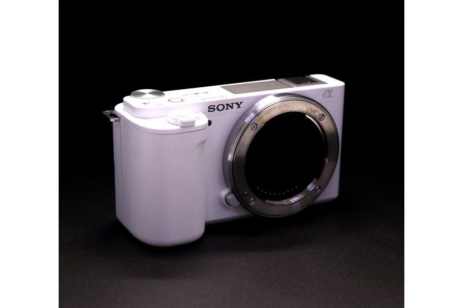 Фотокамера Sony ZV-E10 body (пробег 2945 кадров)
