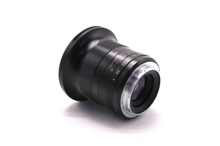 Объектив 7Artisans 15mm F4 L-mount в упаковке