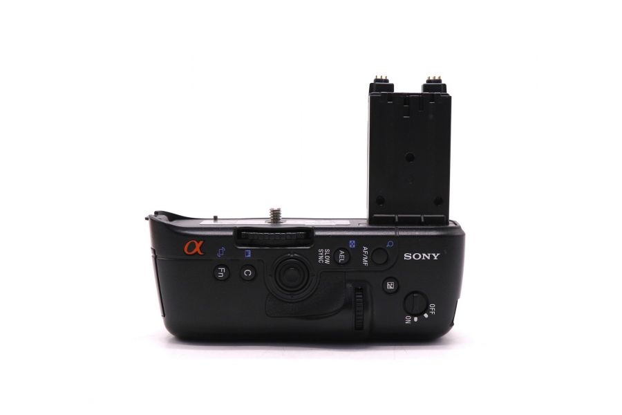 Батарейная ручка Sony VG-C90AM в упаковке