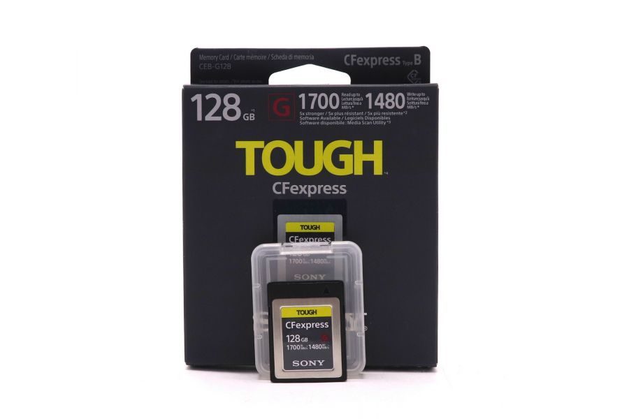 Карта памяти Sony CFexpress Type B 128GB CEB-G128 в упаковке
