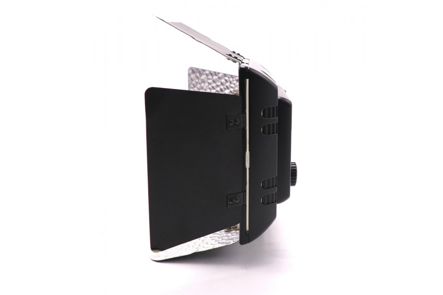 Осветитель YongNuo YN-300 III 5600K в упаковке