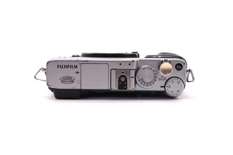 Компактный фотоаппарат Fujifilm X-E1 body