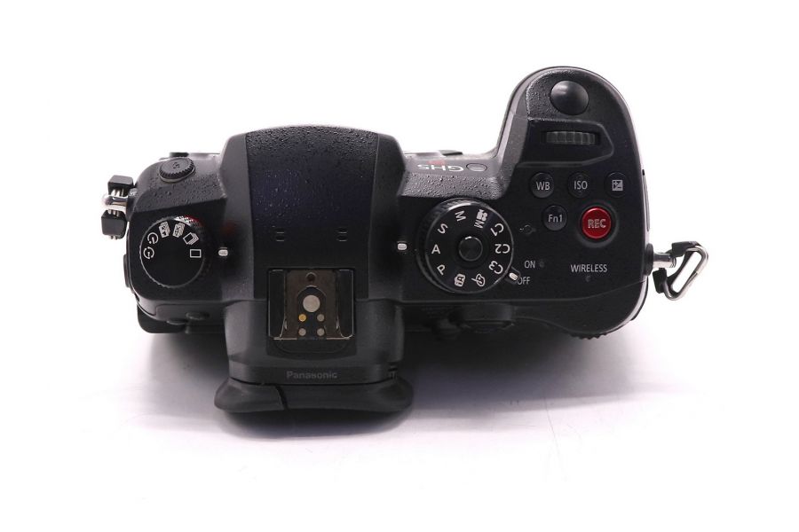 Panasonic Lumix DC-GH5S body (пробег 9820 кадров)