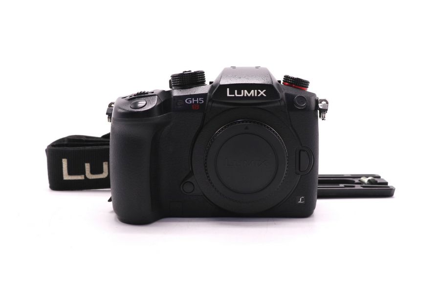 Panasonic Lumix DC-GH5S body (пробег 9820 кадров)