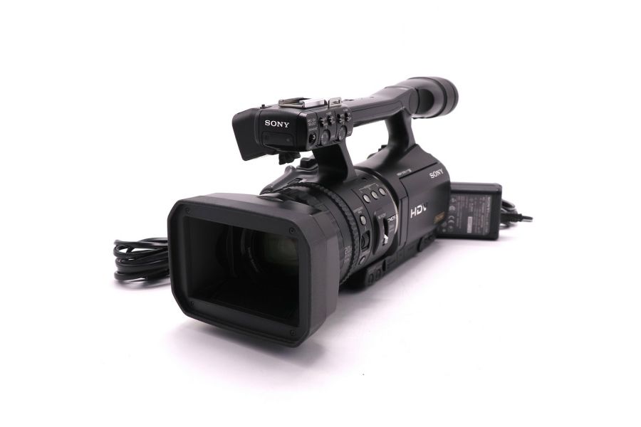 Цифровая профессиональная видеокамера Sony HVR-V1E