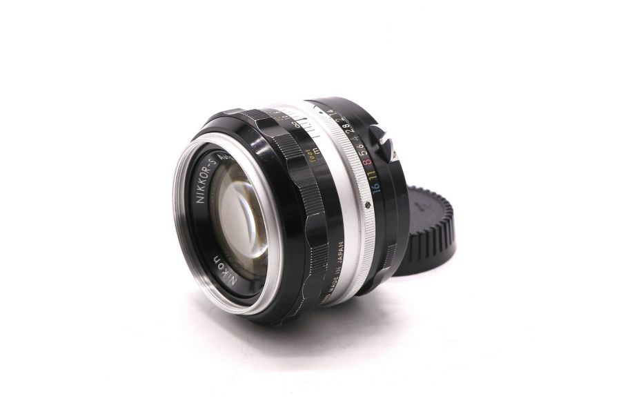 Объектив мануальный Nikon 50mm f/1.4 Nikkor-S