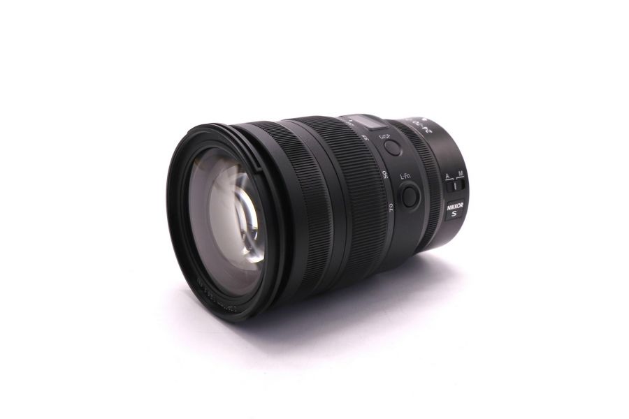 Nikon 24-70mm f/2.8 S Nikkor Z в упаковке