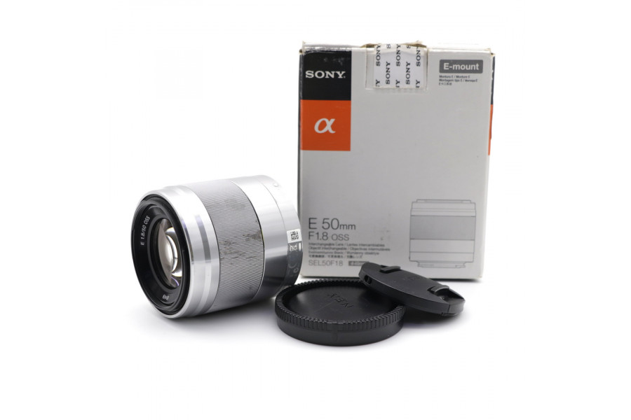 Портретный Sony 50mm f/1.8 OSS (SEL-50F18) в упаковке