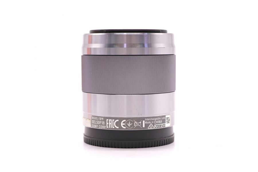 Портретный Sony 50mm f/1.8 OSS (SEL-50F18) в упаковке