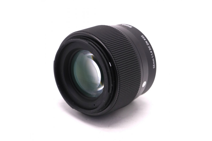 Sigma 56mm f/1.4 DC DN Contemporary for Micro 4/3 в упаковке