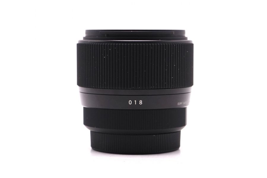 Sigma 56mm f/1.4 DC DN Contemporary for Micro 4/3 в упаковке