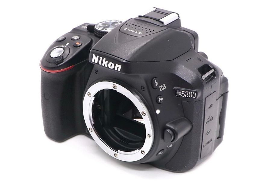 Nikon D5300 body (пробег 13635 кадров)