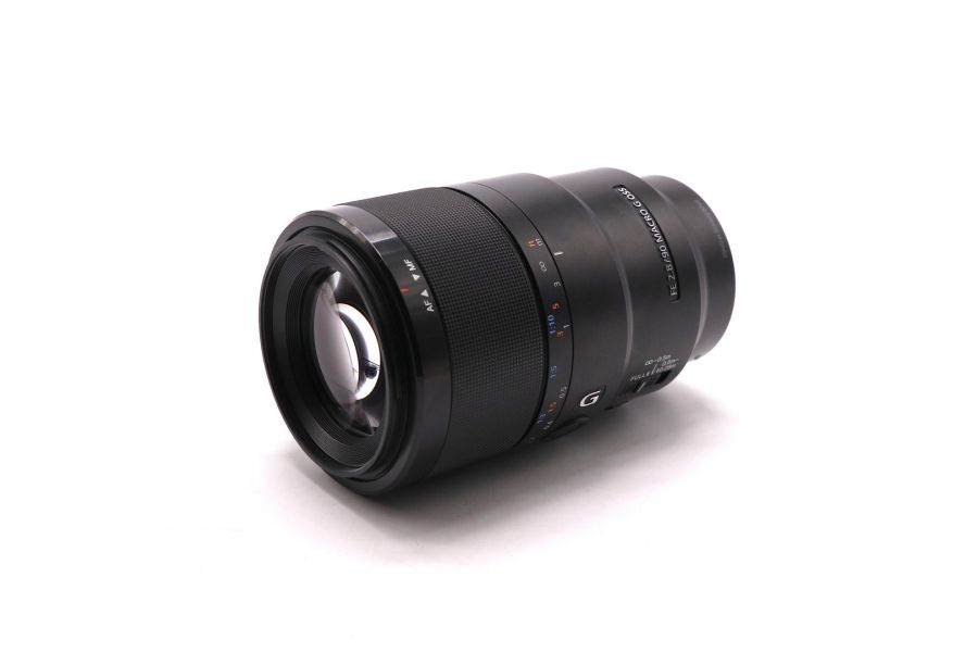Sony FE 90mm f/2.8 Macro G OSS (SEL90M28G) в упаковке