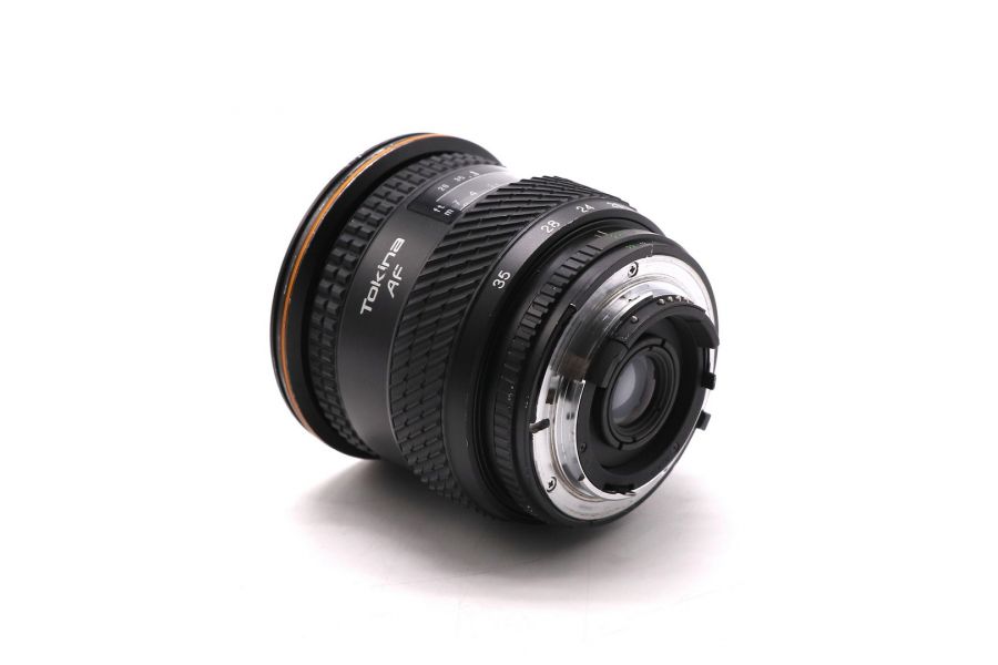 Tokina AF 20-35mm f/3.5-4.5 (AF-235 II) для Nikon F