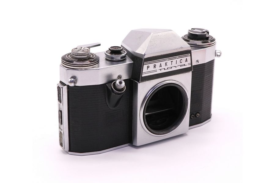 Немецкая плёночная камера Praktica Nova body