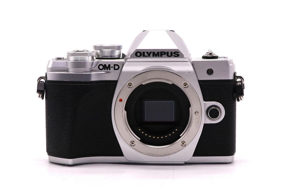 Olympus OM-D E-M10 Mark III body silver в упаковке (пробег 3810 кадров)
