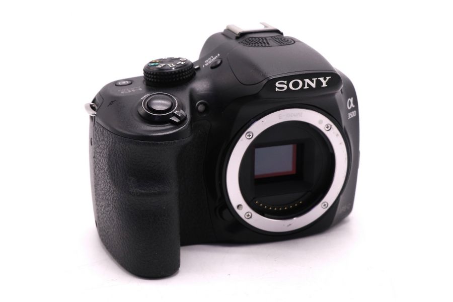 Фотоаппарат Sony A3500 body (пробег 14760 кадров)
